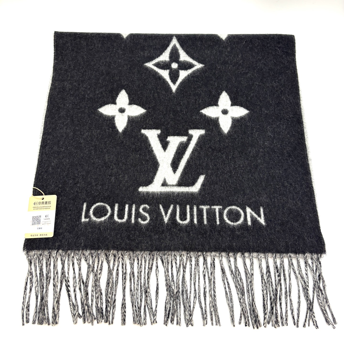 99新 LouisVuitton/路易威登 拼色REYKJAVIK山羊绒围巾 03377