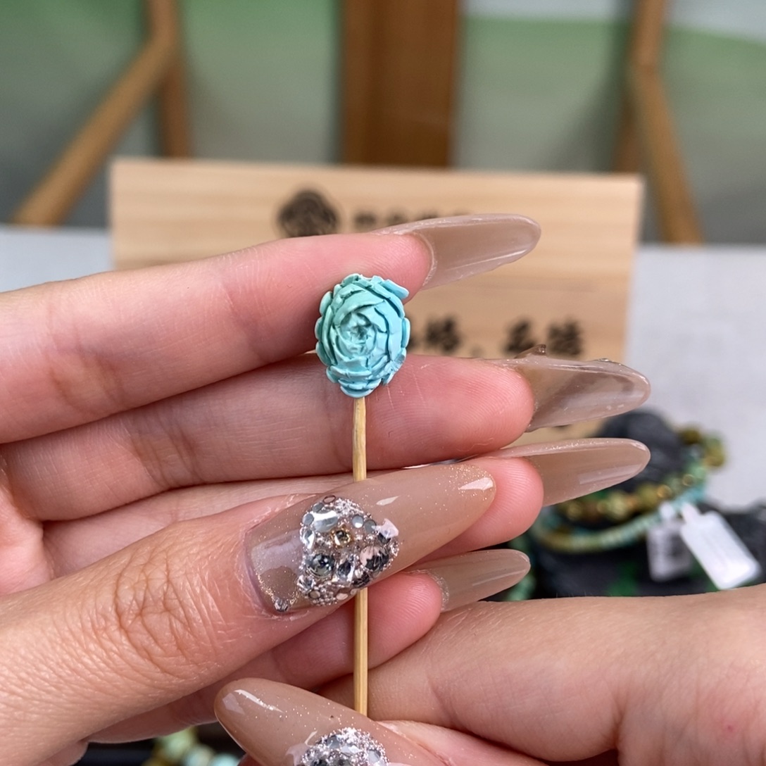 绿松石配饰未镶嵌