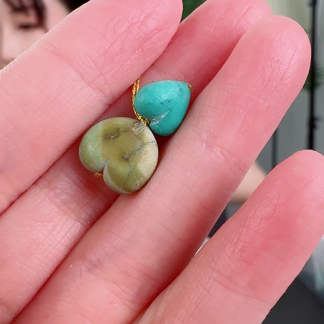 未镶嵌绿松石珠宝奇石