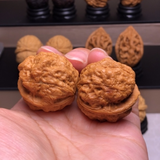 文玩核桃把件龙鳞舍利疙瘩包22