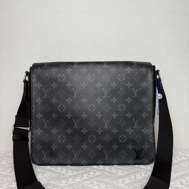 99新 LouisVuitton/路易威登 5809/闲置品芯片款黑老花中号邮差包