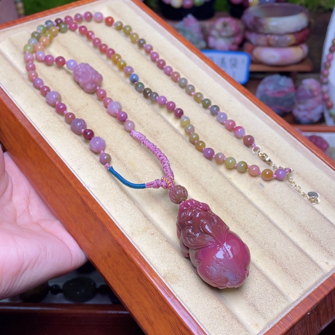 玛瑙/玉髓珠宝半成品合金盐源玛瑙貔貅桃料吊坠链