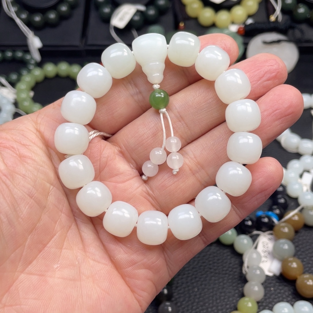 和田玉未镶嵌手链