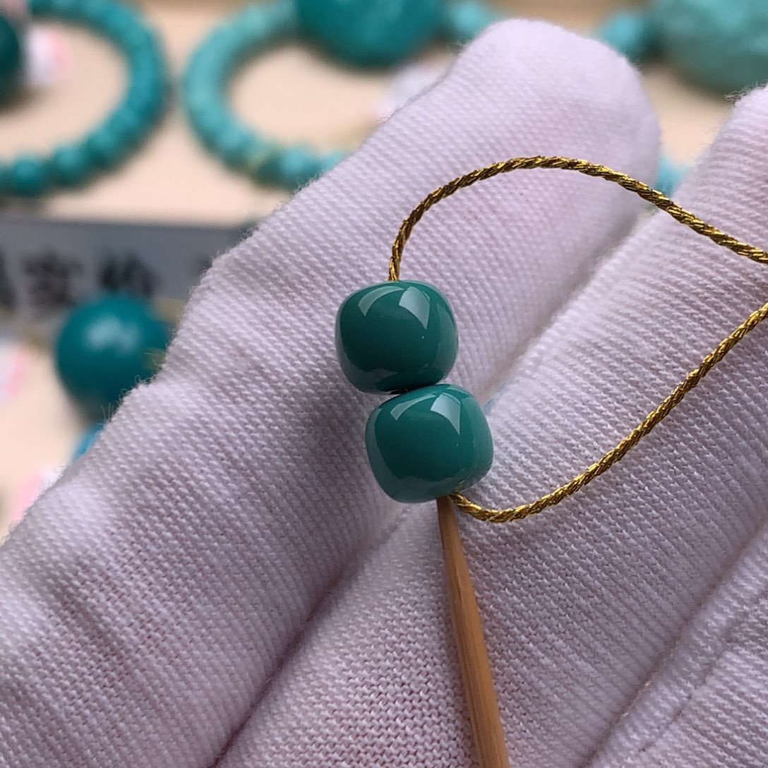 未镶嵌绿松石珠宝奇石