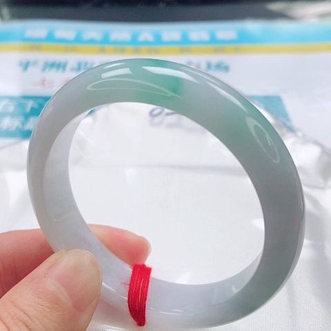 翡翠手镯未镶嵌0232号