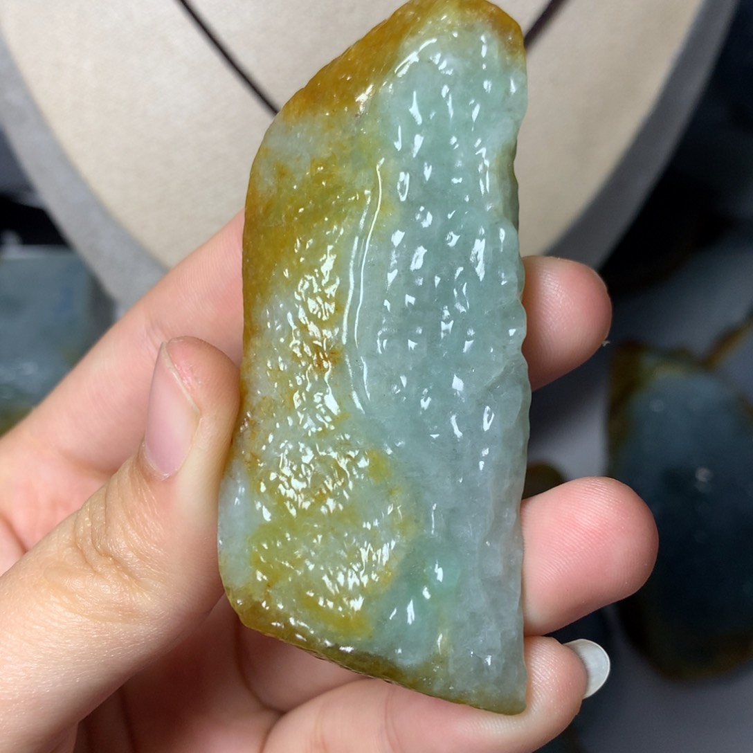 翡翠颈饰未镶嵌吊坠