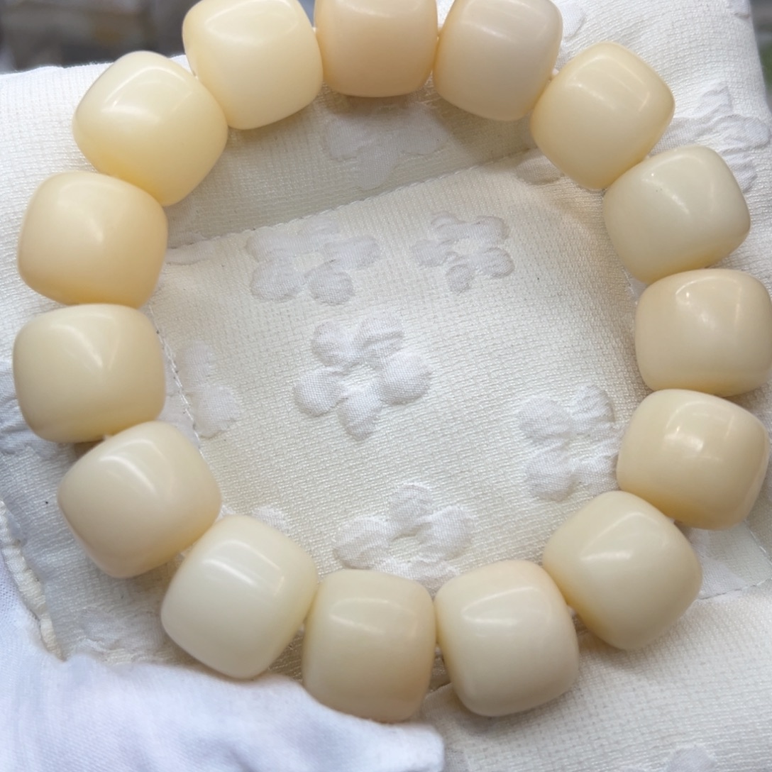 一***鹿菩提根/象牙果吊坠19微瑕落地果312