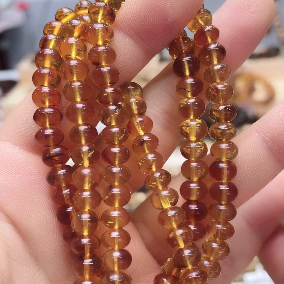 琥珀裸石未镶嵌新*户七