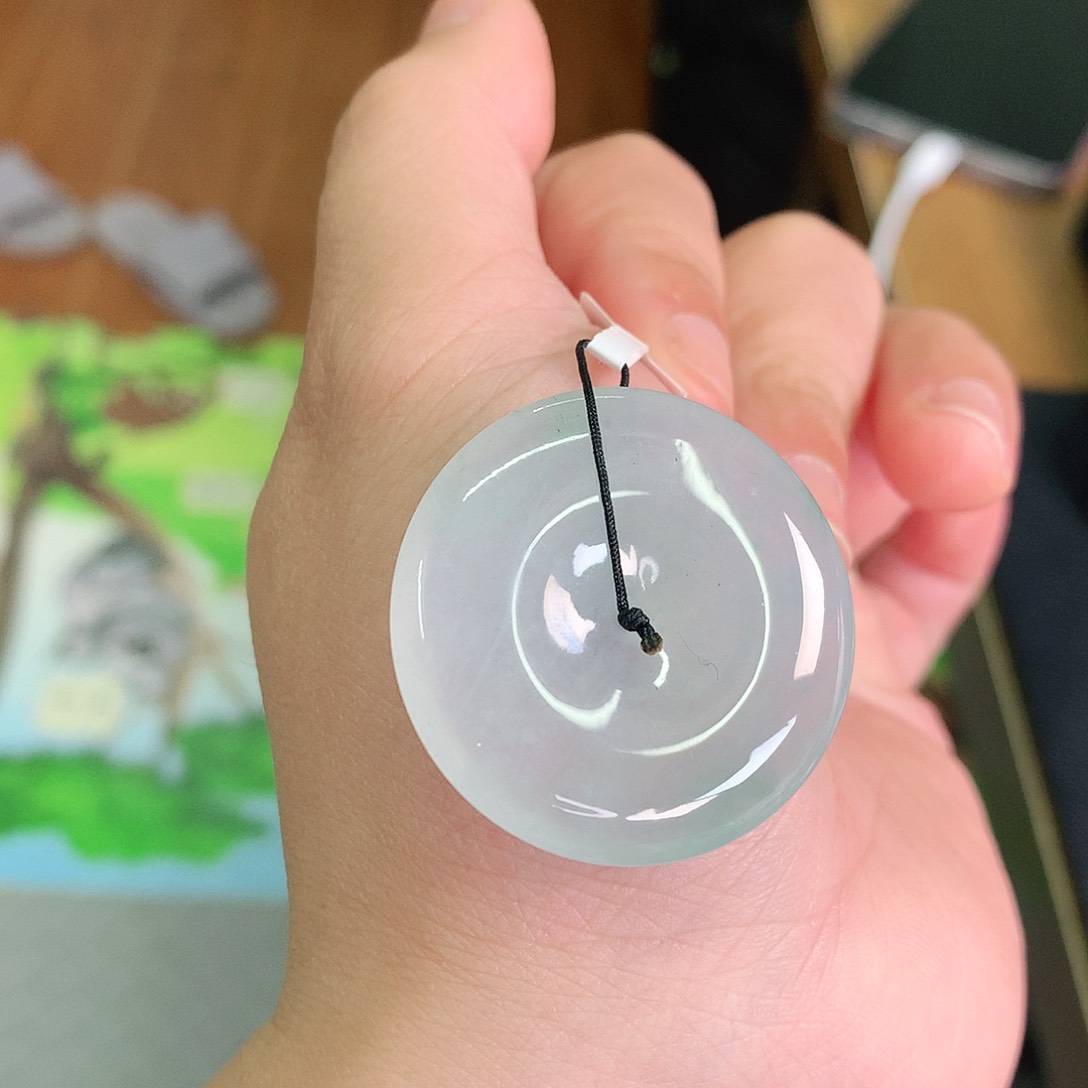 翡翠颈饰未镶嵌冰胶飘绿扣33*6.2