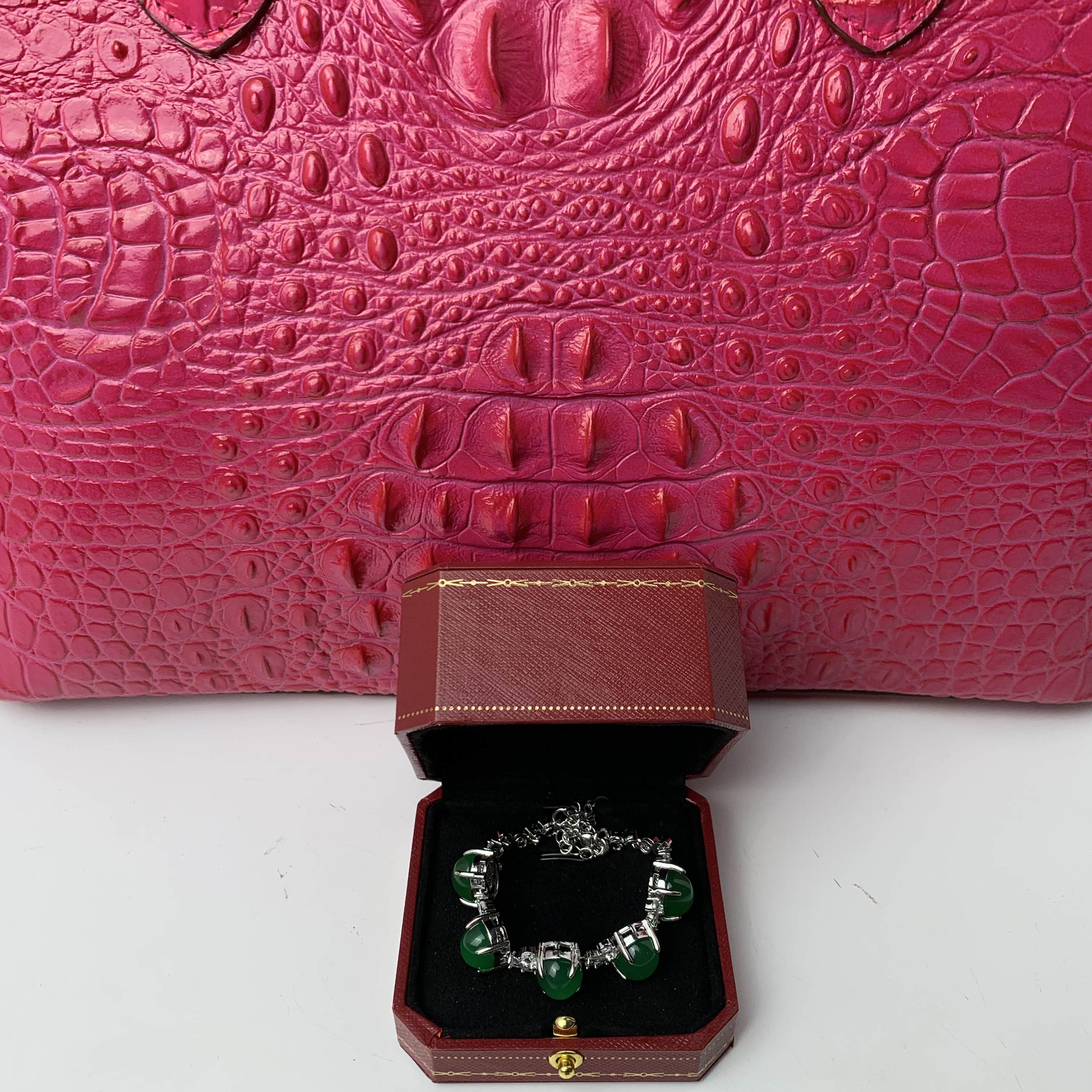  4592手链--收藏级轻奢时尚设计首饰送礼盒