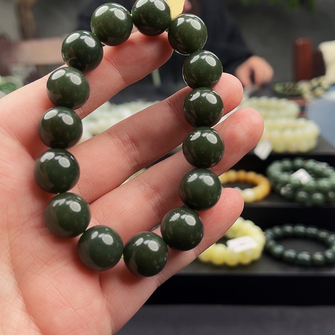 和田玉手串未镶嵌