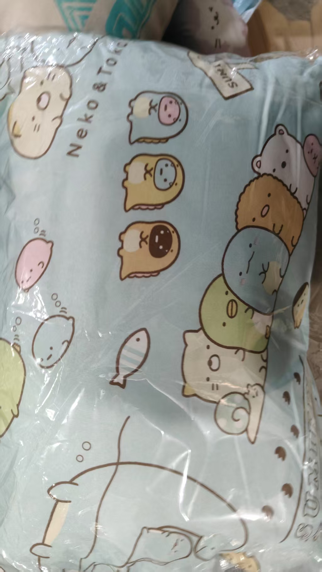 角落小枕头