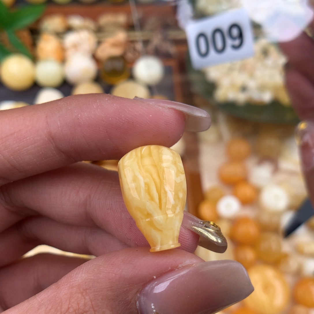 琥珀珠宝奇石未镶嵌12