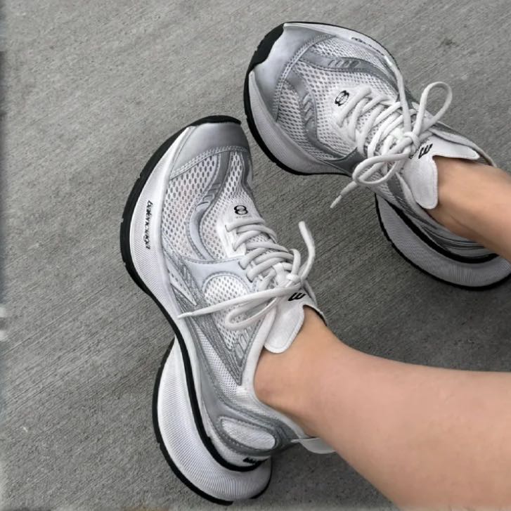 未使用 Balenciaga/巴黎世家 运动鞋/38码/Xsps13509