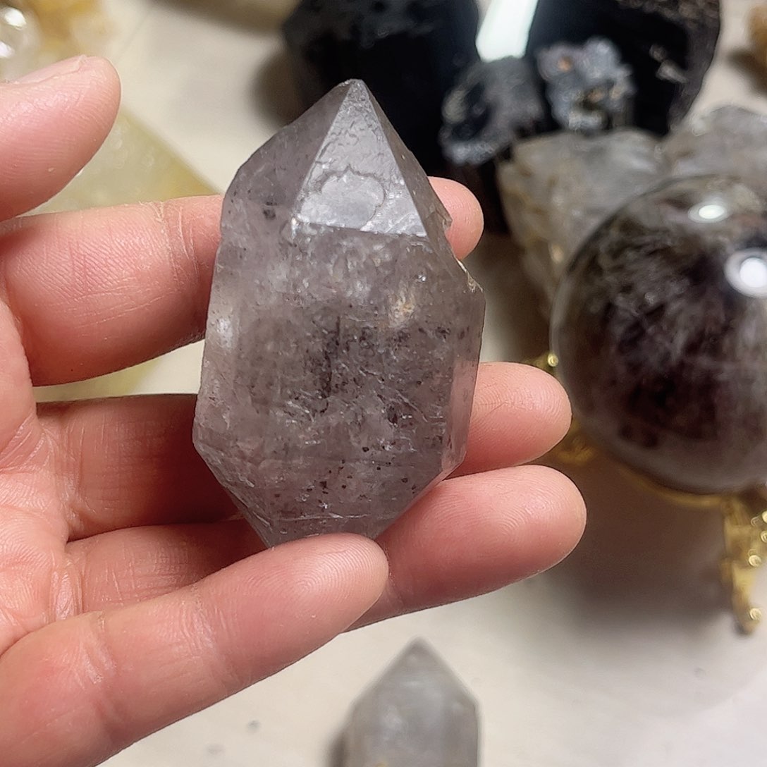 水晶天然水晶原石未镶嵌马*嘟