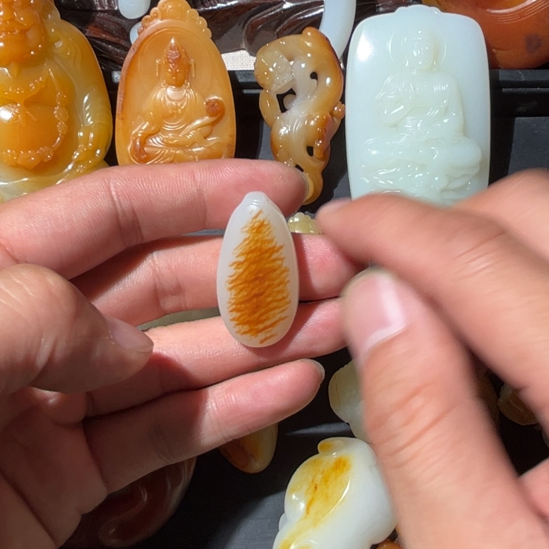 和田玉未镶嵌挂件