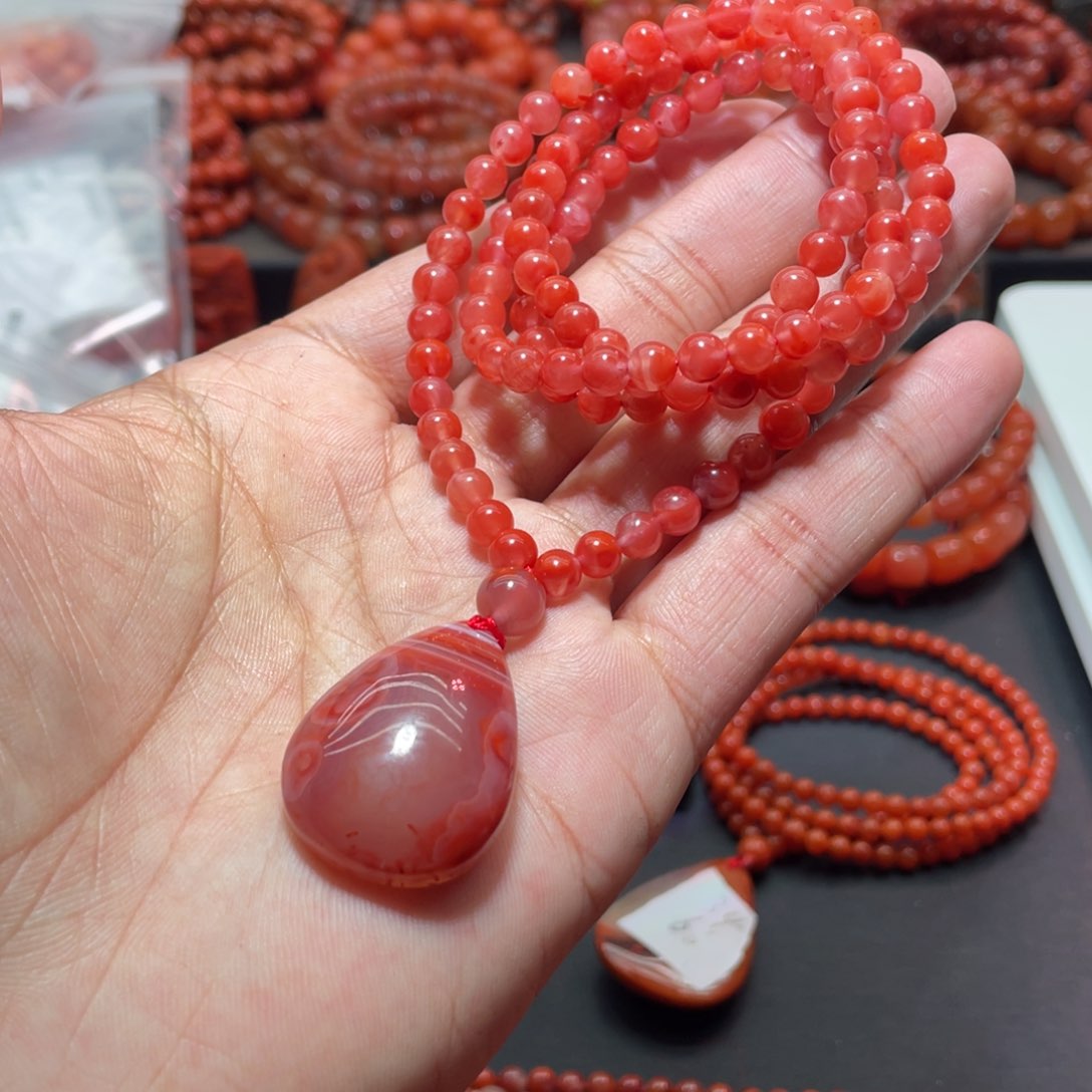 南红玛瑙手链未镶嵌