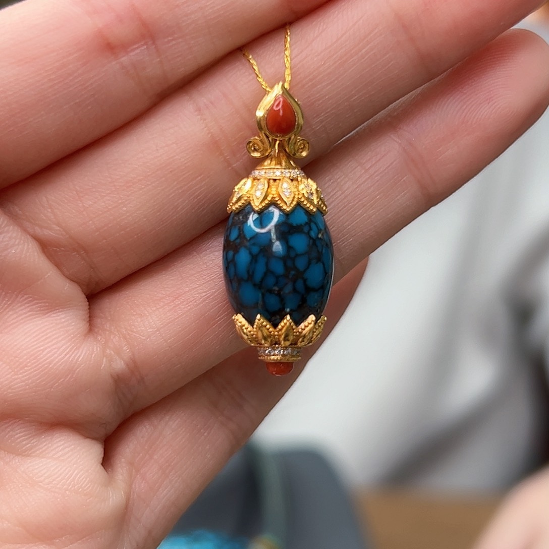 绿松石珠宝奇石18K金镶嵌