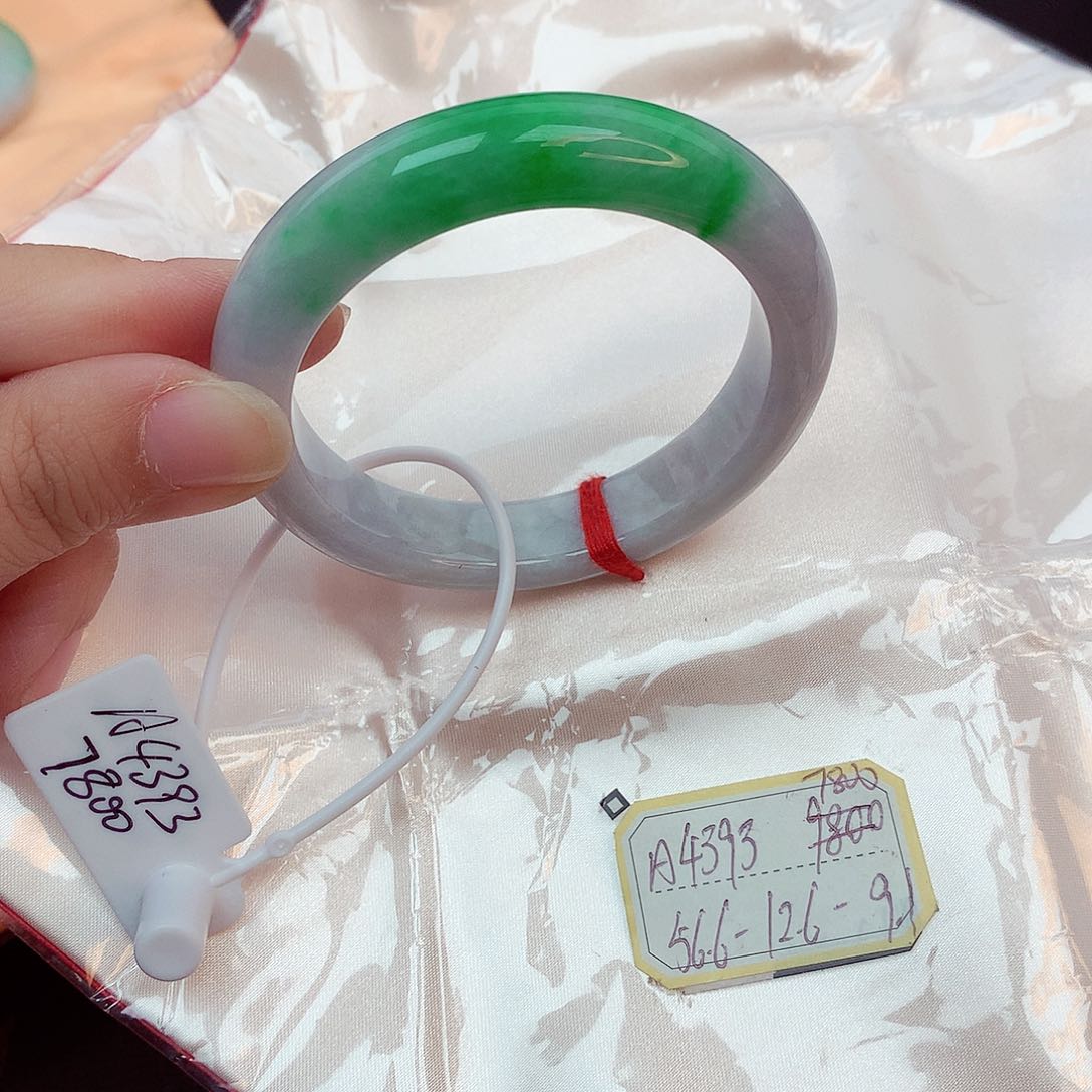 翡翠未镶嵌手镯缅甸翡翠