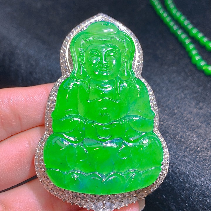 【闪购商品】翡翠颈饰18K金镶嵌翡翠