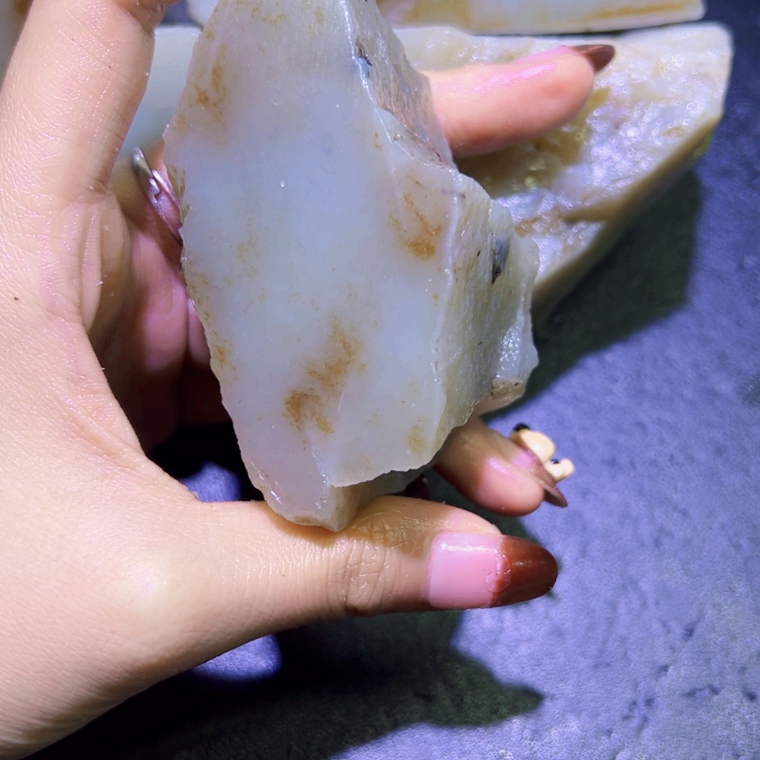 和田玉（糖玉）未镶嵌珠宝半成品