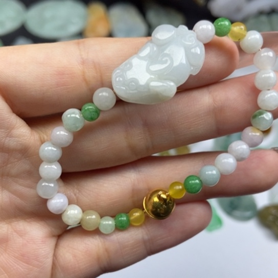 翡翠未镶嵌颈饰天然缅甸翡翠A货