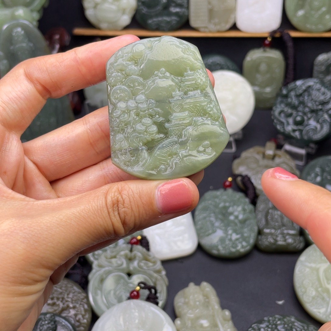 和田玉颈饰未镶嵌