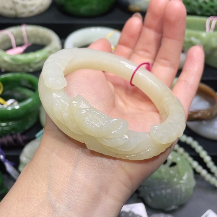 和田玉手镯58+圈口 编号57未镶嵌