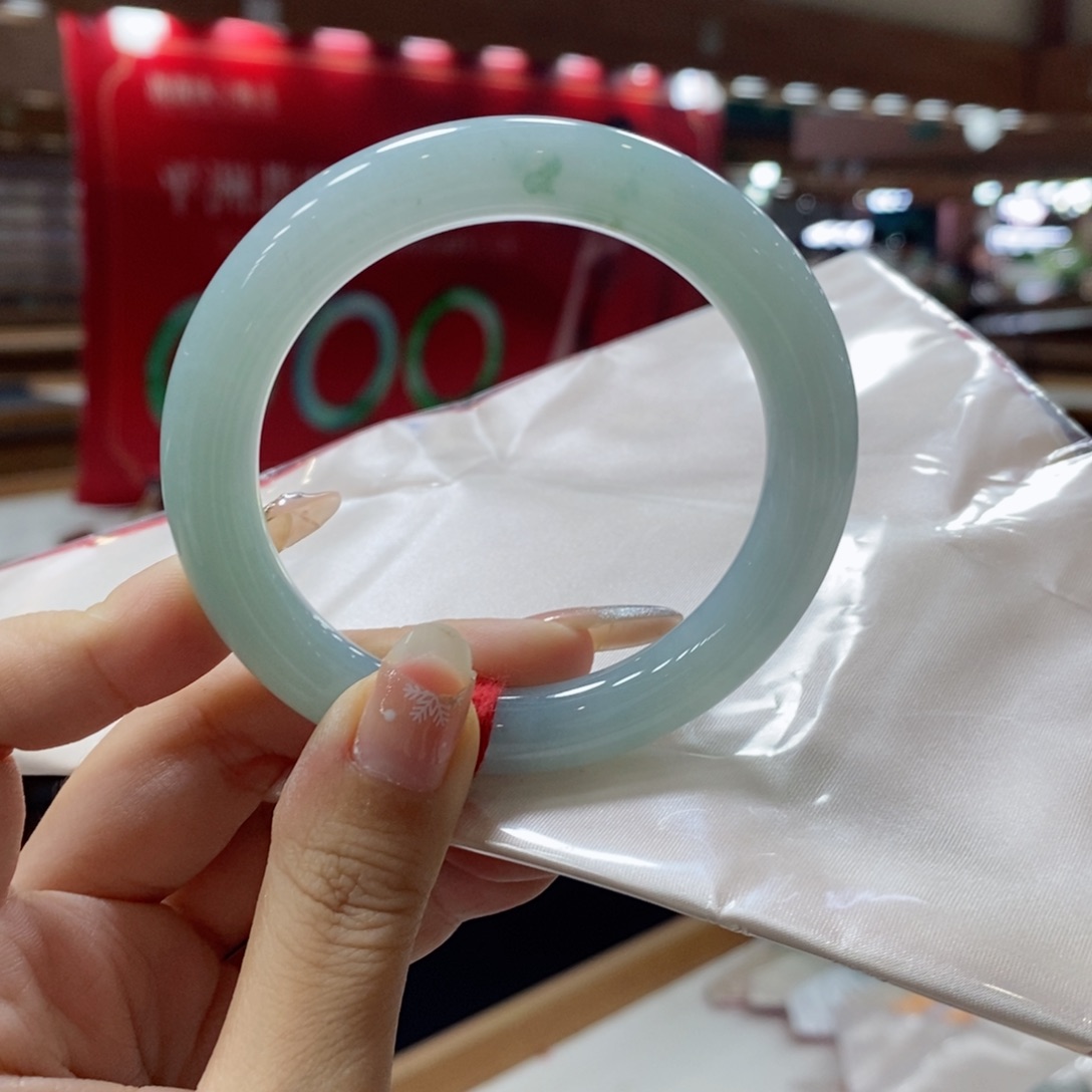 未镶嵌手镯翡翠翡翠