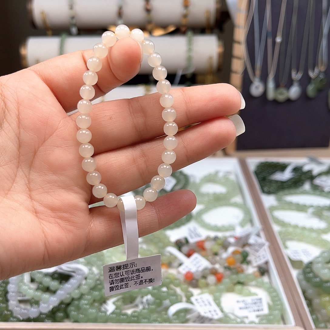 未镶嵌和田玉手串3*5