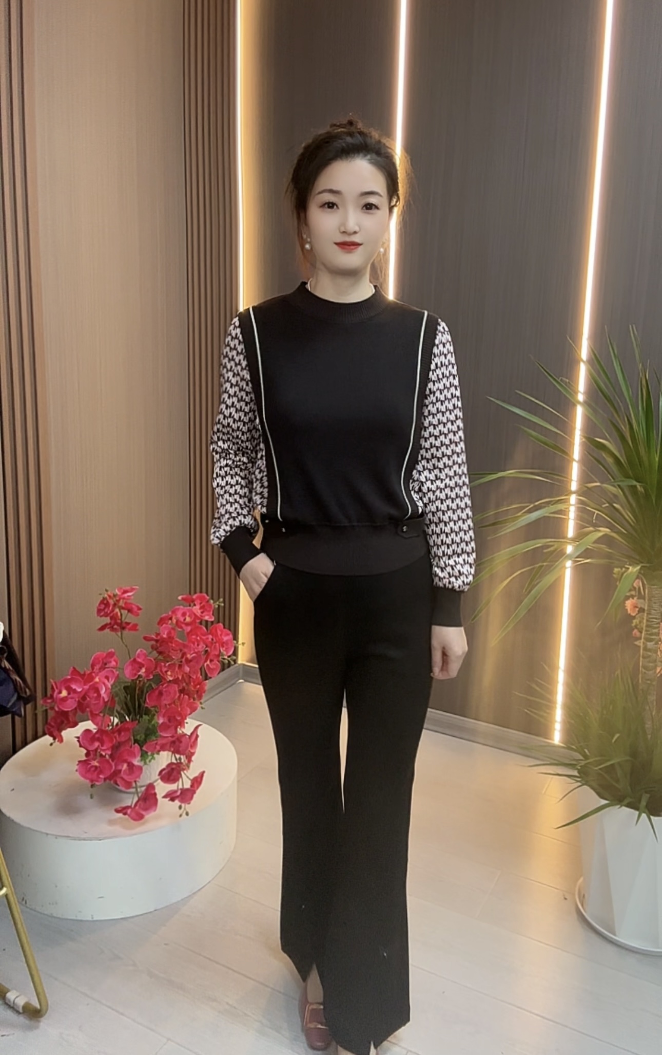 29186圆领拼接女士套衫时尚花格长袖衫
