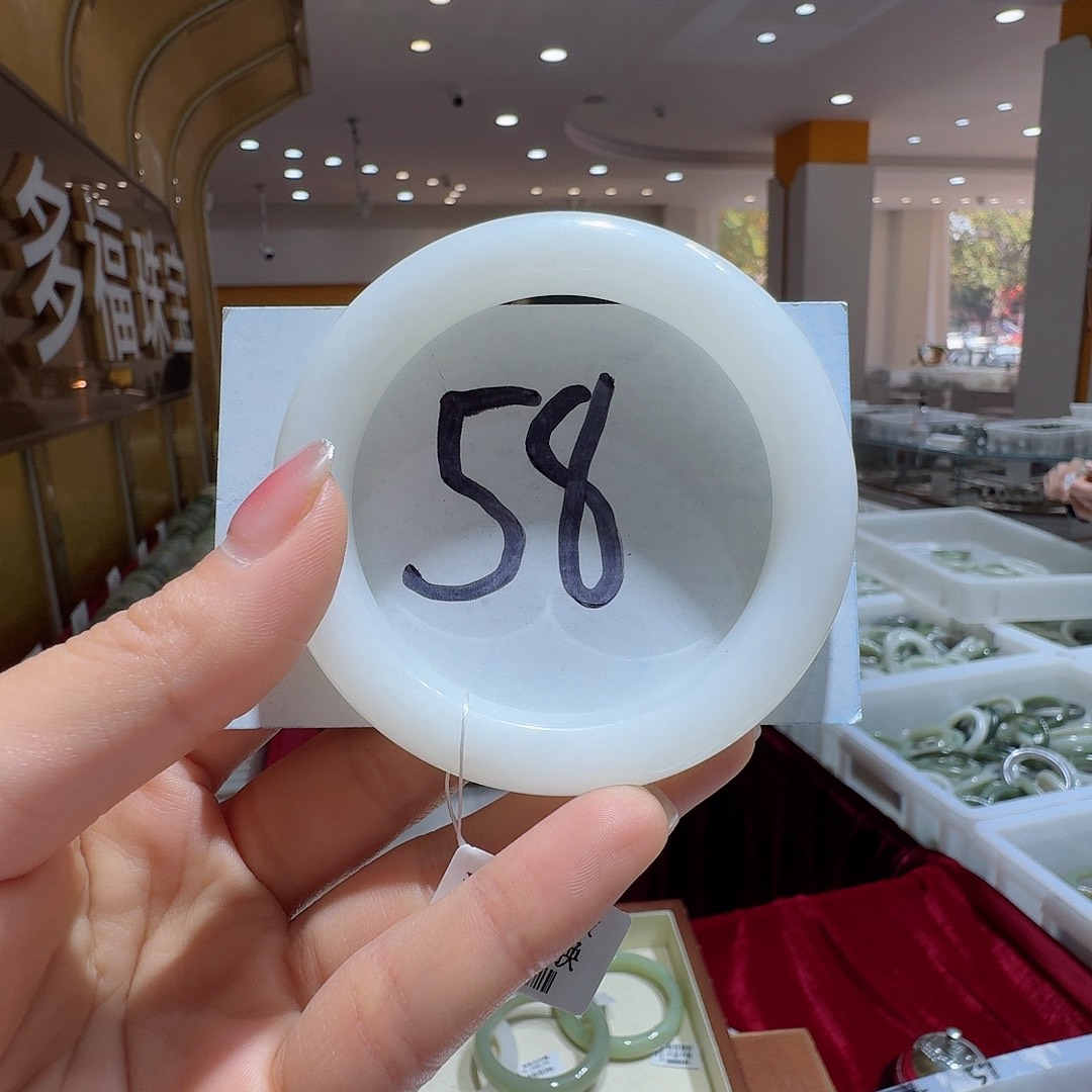 和田玉未镶嵌手镯182