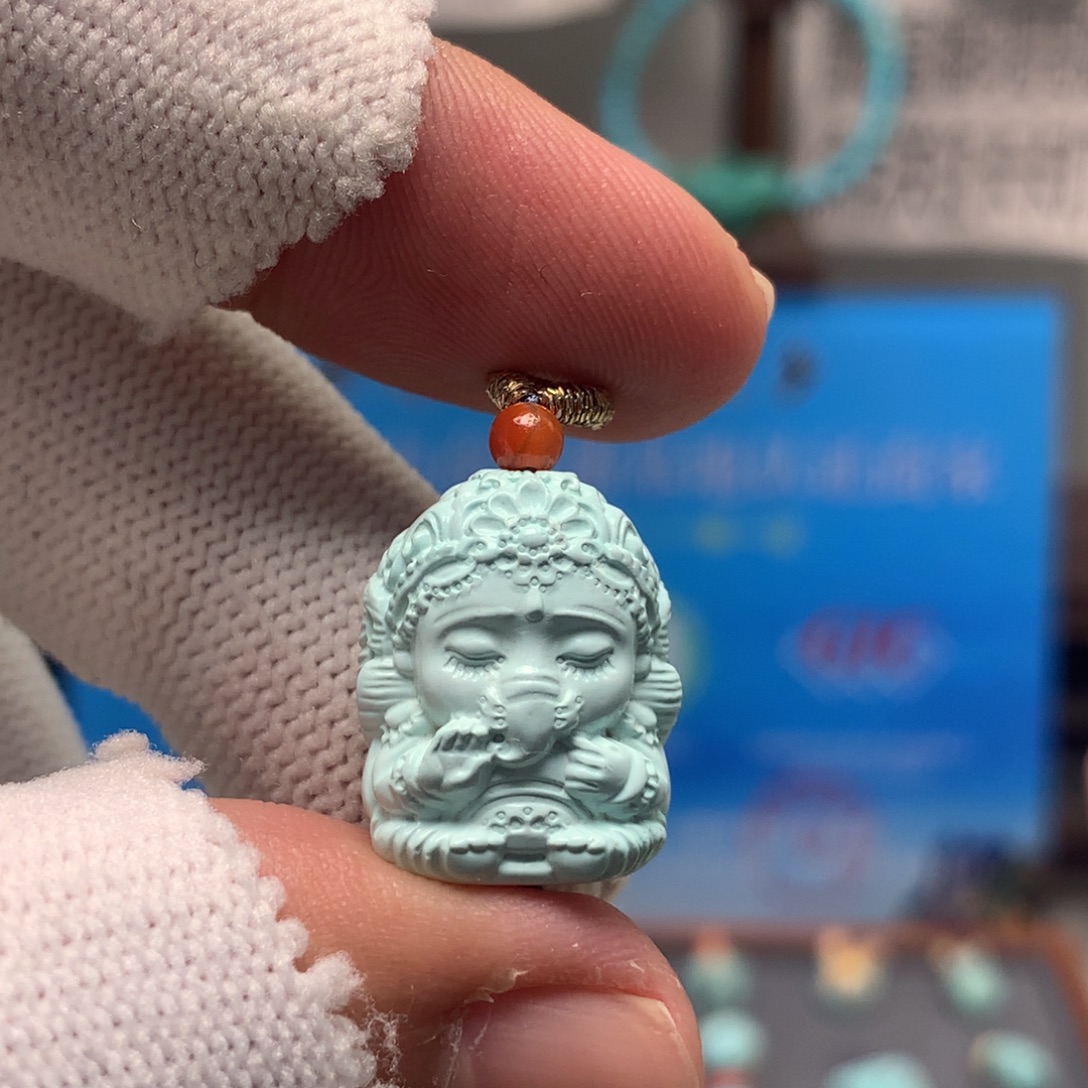 绿松石未镶嵌挂件