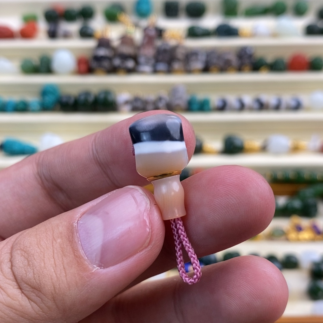 玛瑙/玉髓颈饰18K金镶嵌