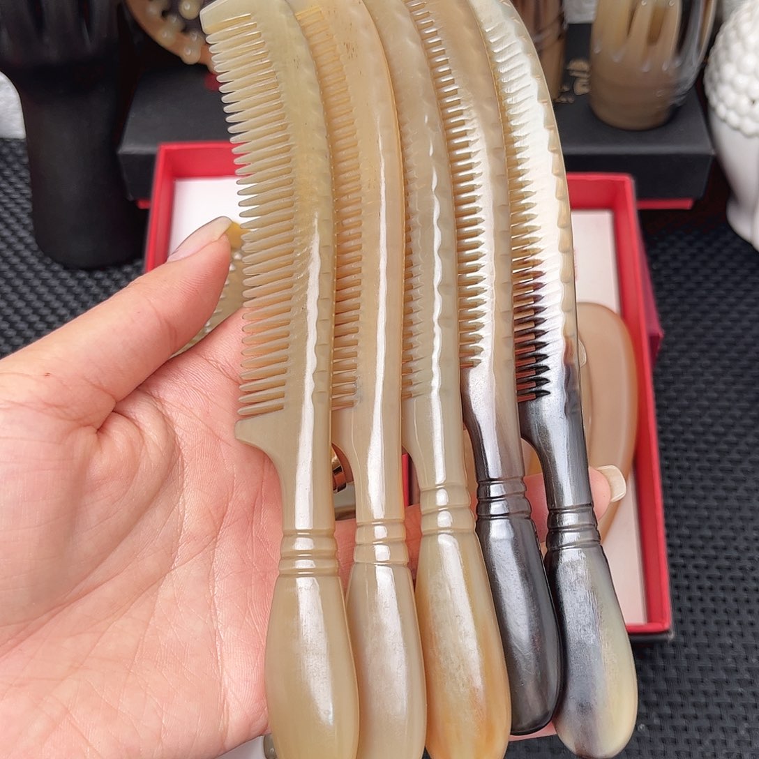 手工制作纯牛角梳子