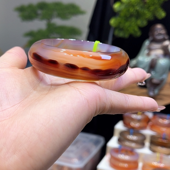 玛瑙/玉髓手镯未镶嵌
