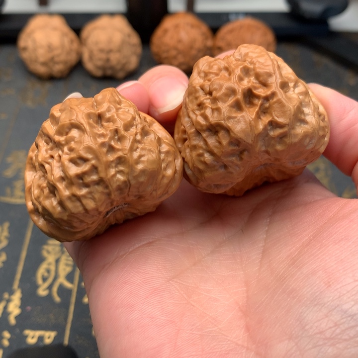 文玩核桃吊坠微色差放漏款