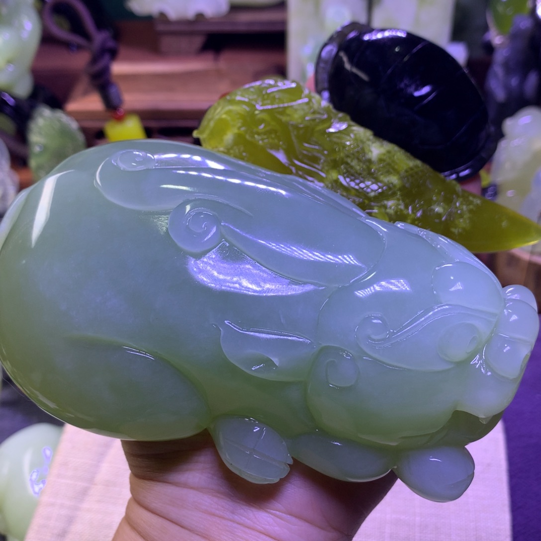 岫玉手把件未镶嵌人**点