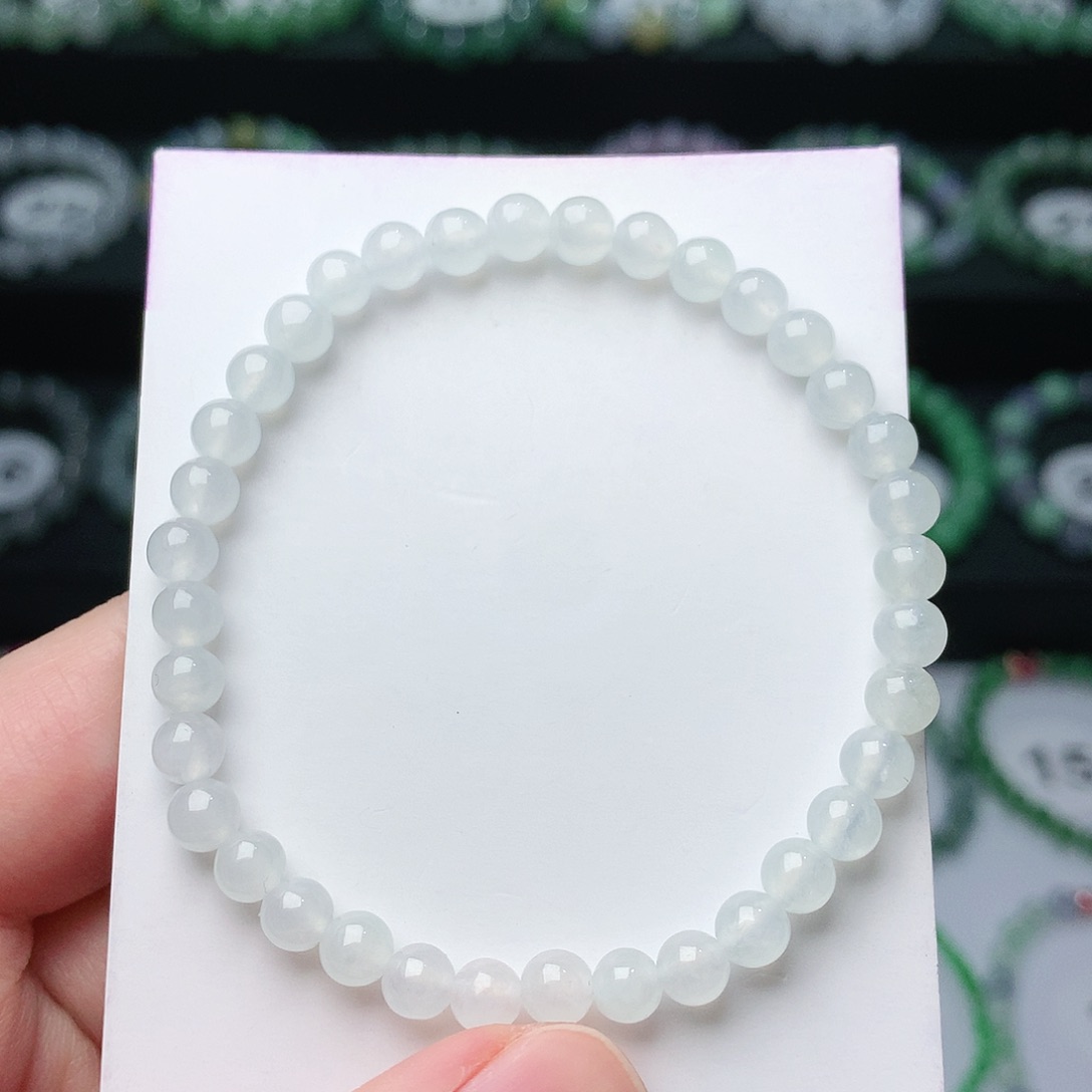 翡翠手链未镶嵌翡翠