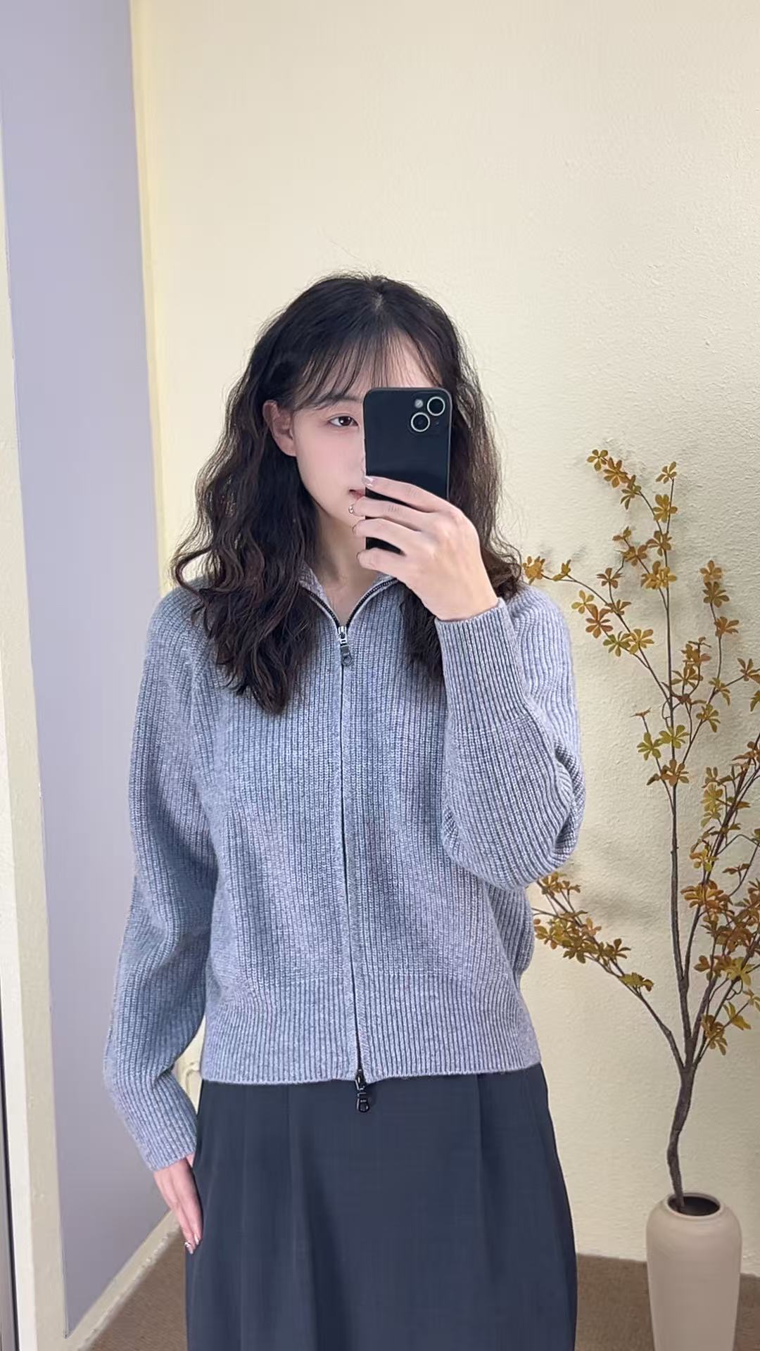 100%纯山羊绒女款元宝真拉链开衫