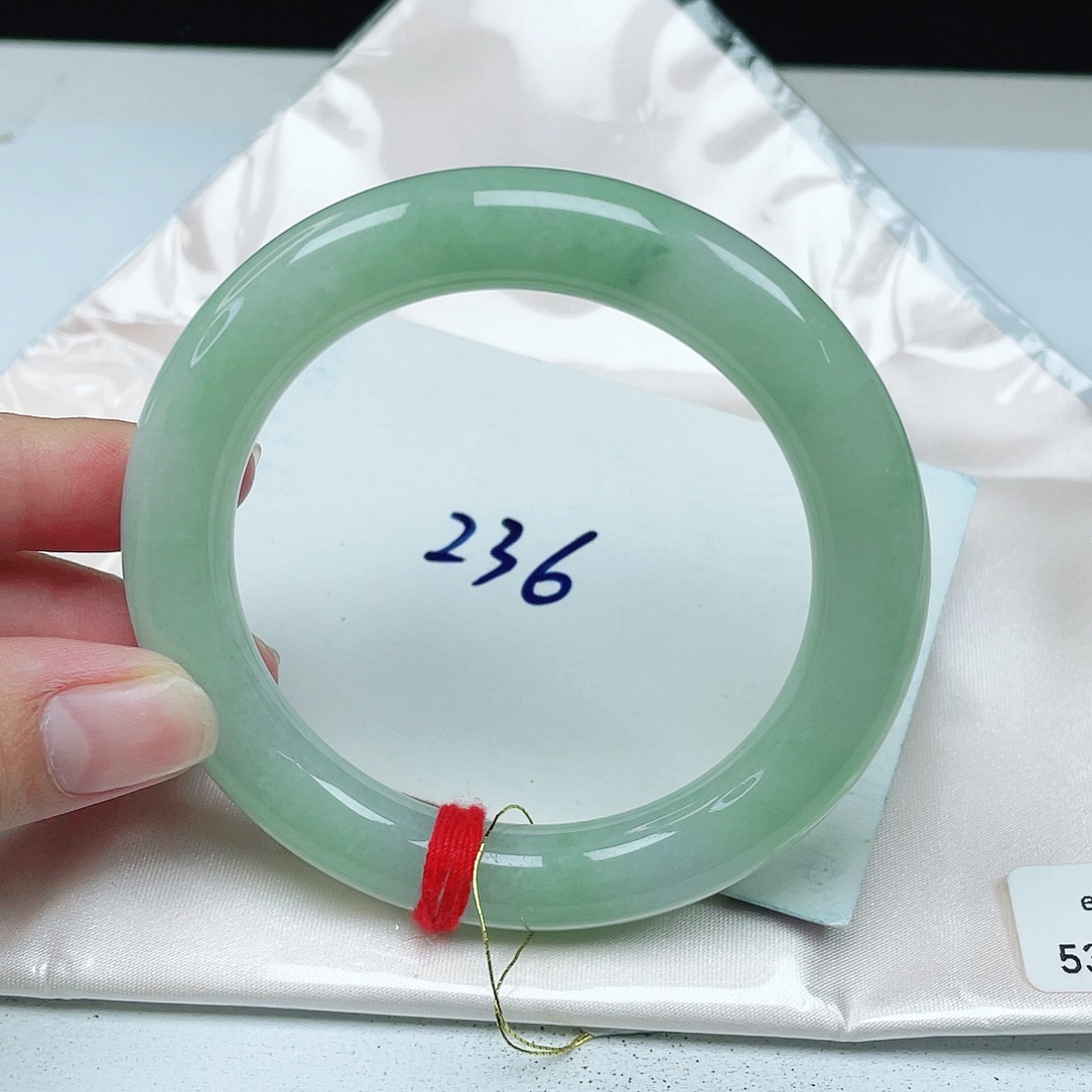 翡翠未镶嵌手镯圆条53.8