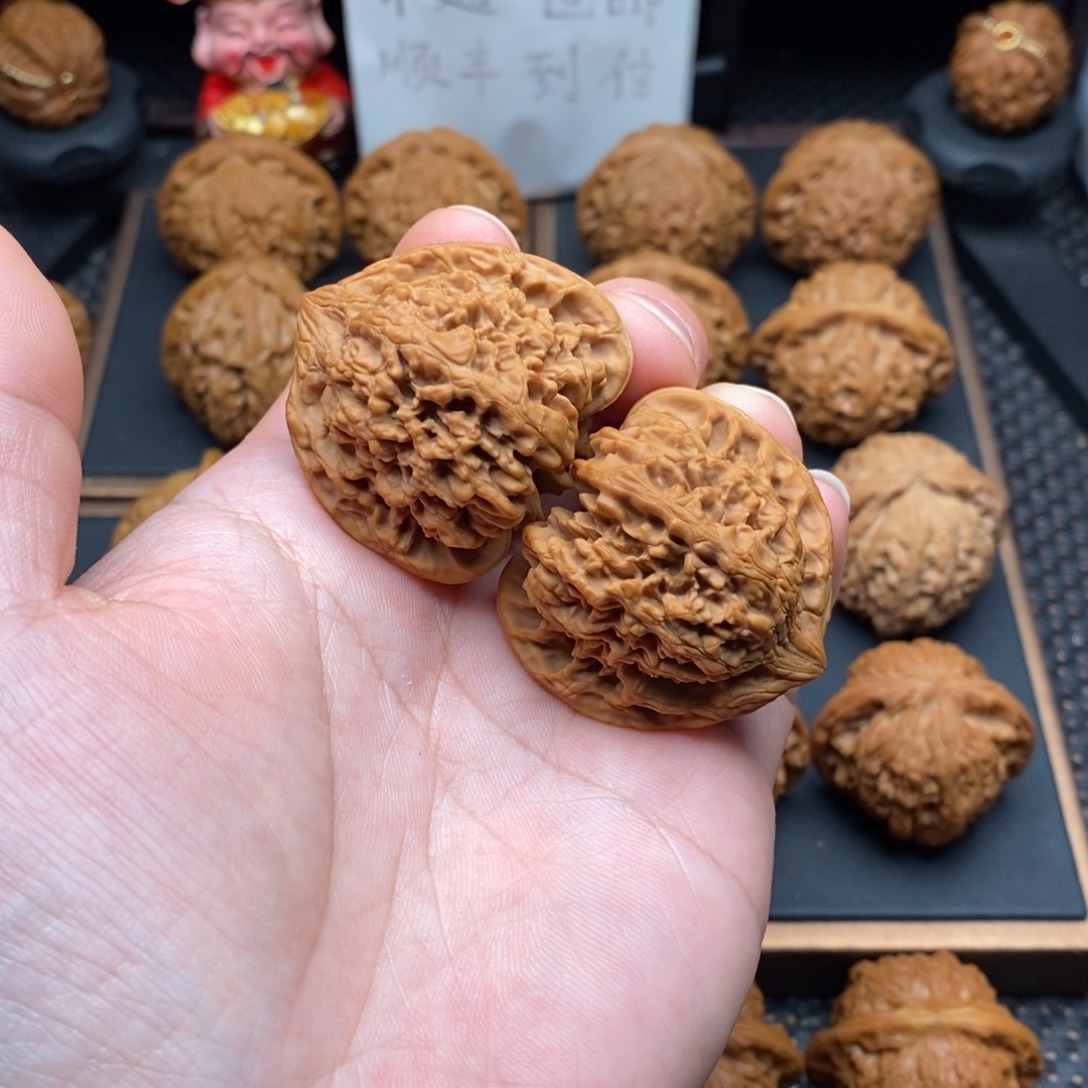 文玩核桃把件40尺全品满天星