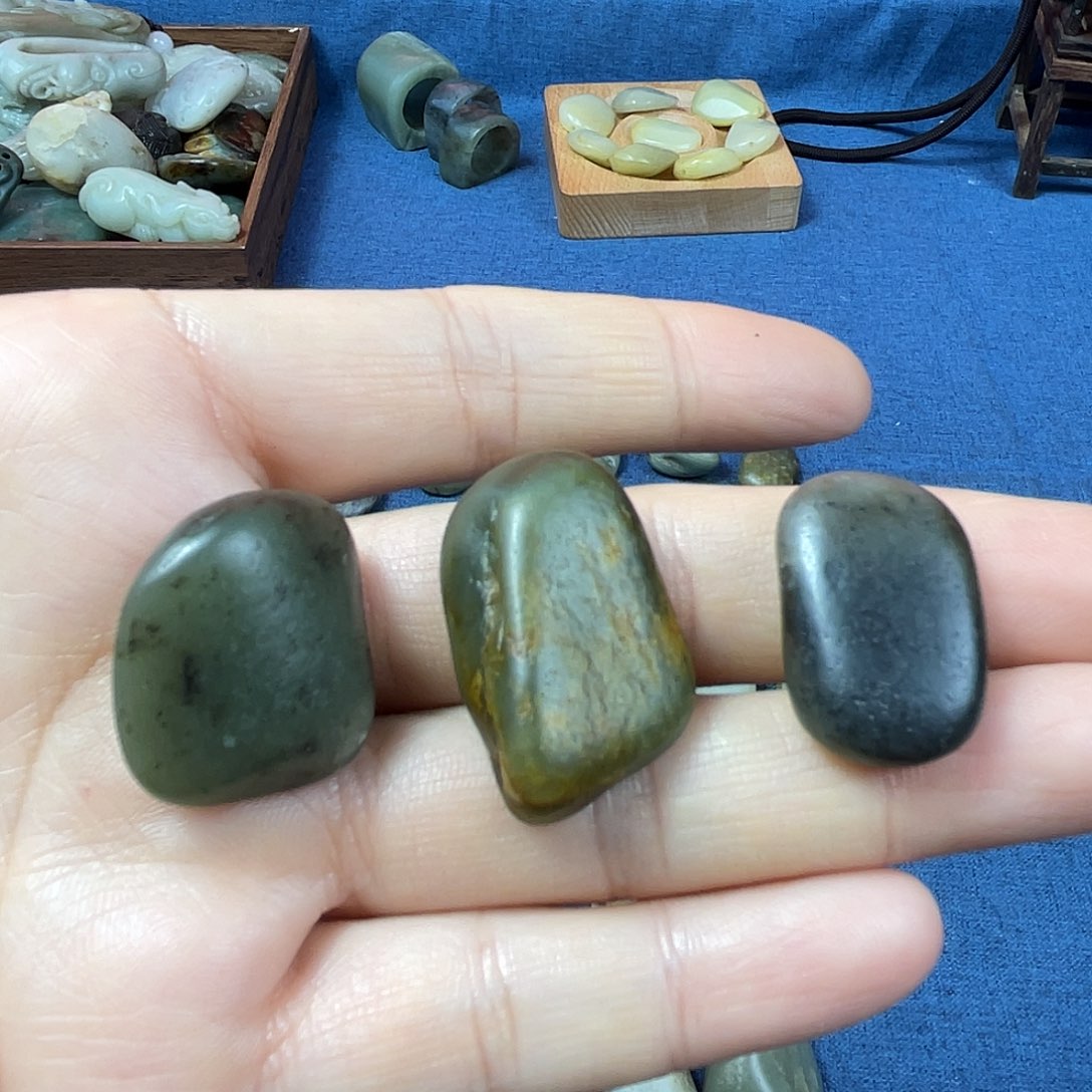 和田玉珠宝奇石未镶嵌飞****厂