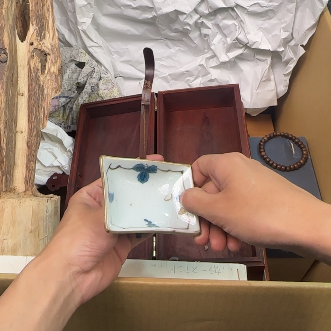 陶瓷孤品单件车里拍的