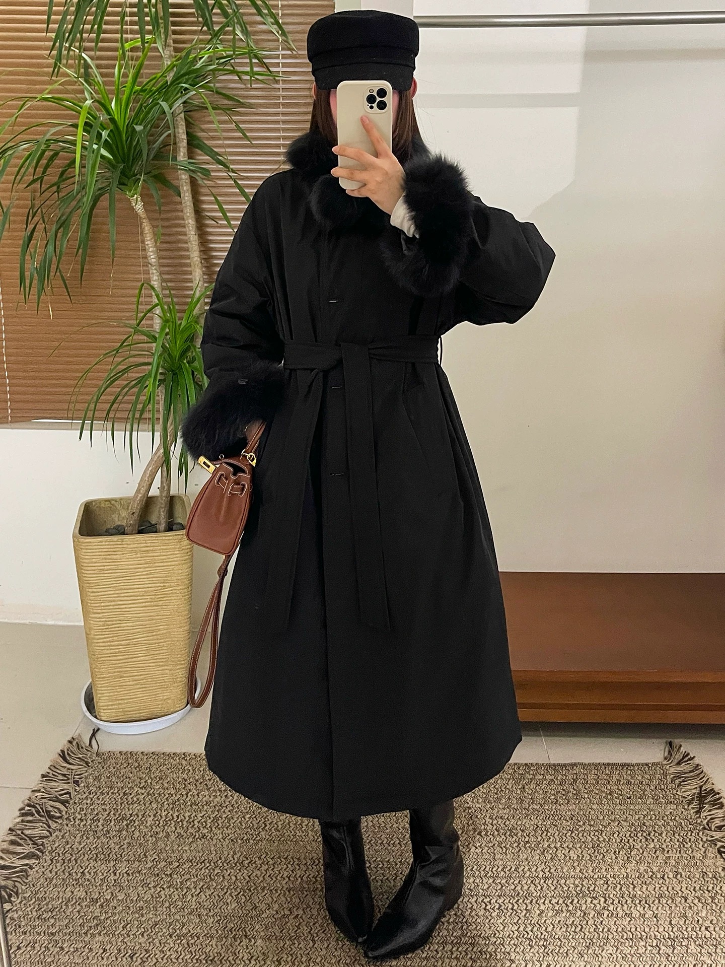 鹅绒风衣款翻领长袖女厚款宽松型长款大毛领中长款宽松