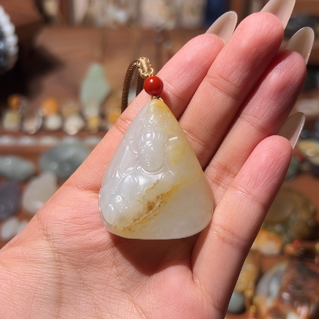 和田玉颈饰未镶嵌