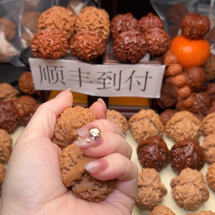 ****吊坠桃核哥哥哥哥哥哥