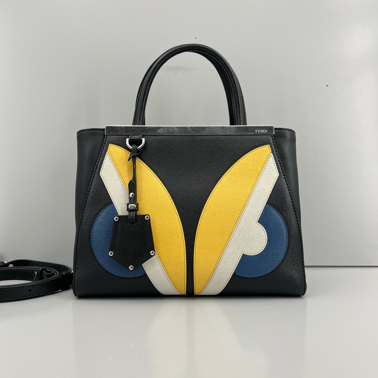 95新 FENDI/芬迪 优选/小怪兽拼色小号手提包/26×20×12/Z121864