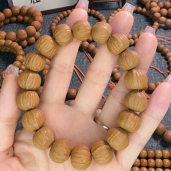 吊坠猴头核桃原皮原色无泡药