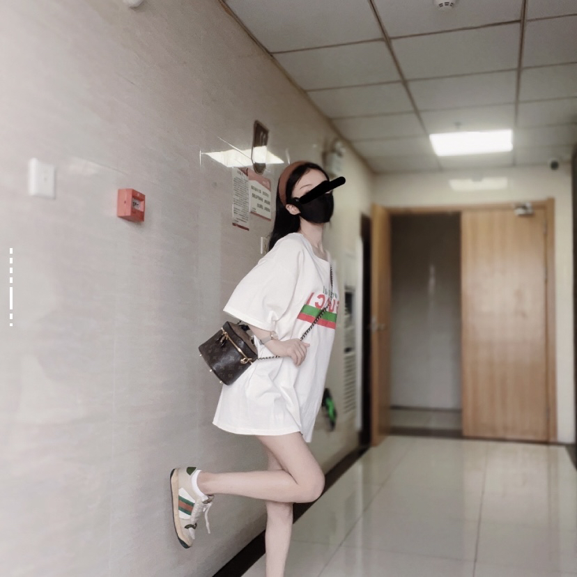 99新 GUCCI/古驰 1763/米白色Logo字母印花短袖T恤/XS码（os）